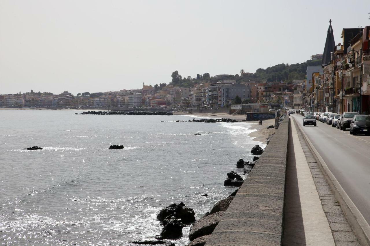Taorminaxos Giardini Naxos Exterior photo