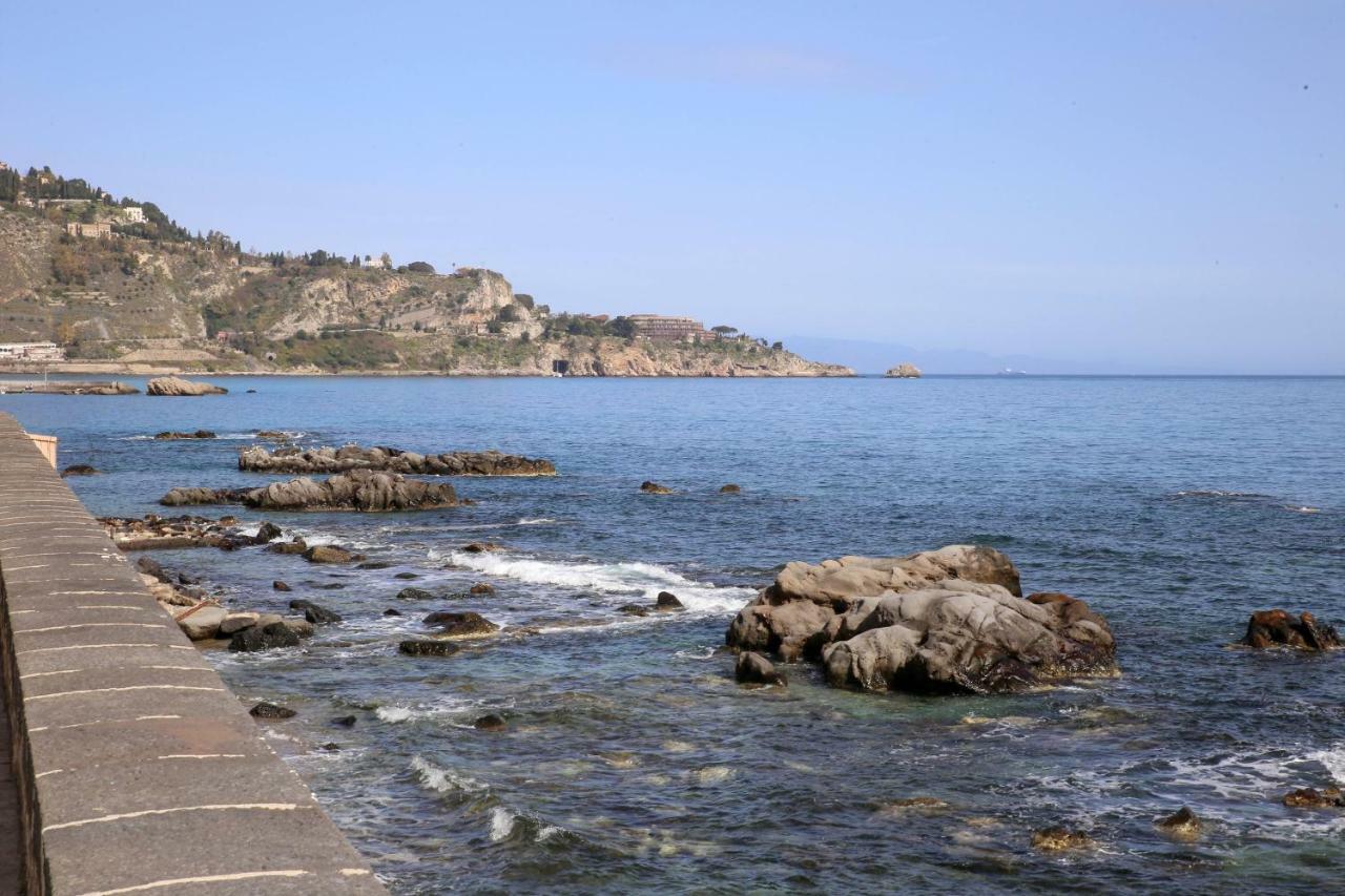 Taorminaxos Giardini Naxos Exterior photo